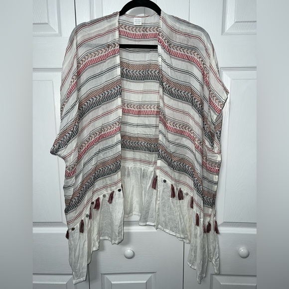 Boho/Western Kimono - Picture 5 of 5